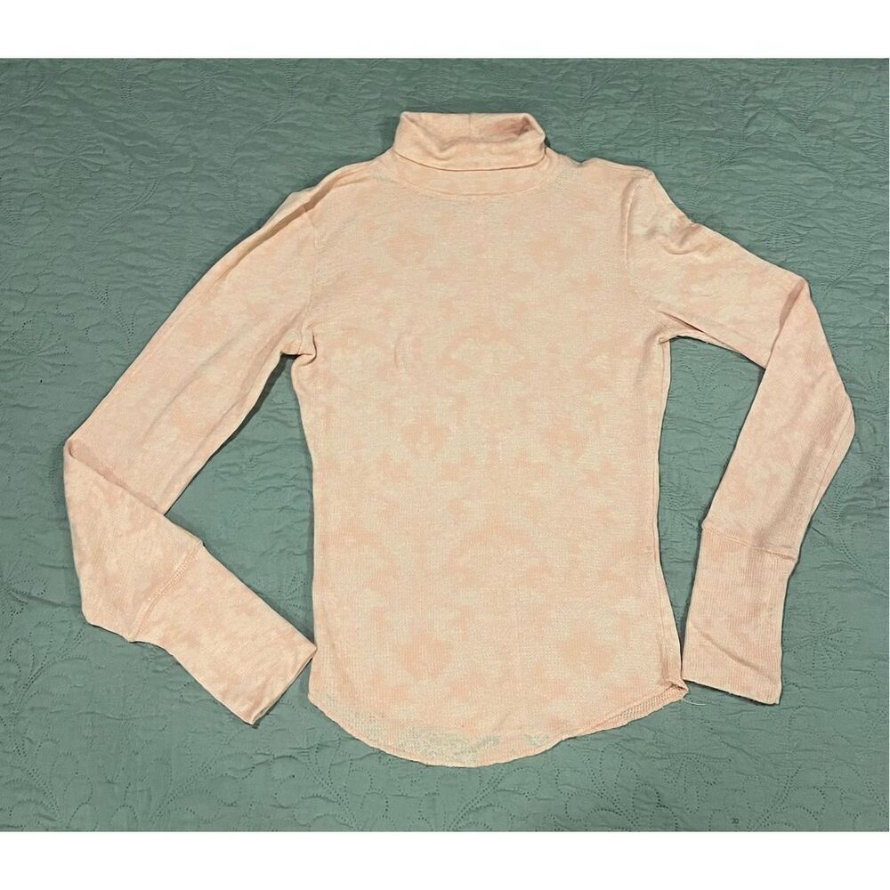 Free People Lightweight Pink Long Sleeve Turtle Neck Top Small